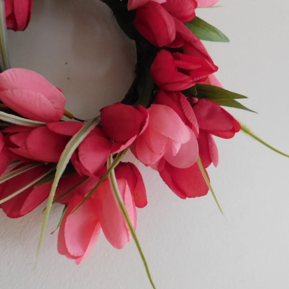Artificial Tulip Pink Red mini Wreath 12